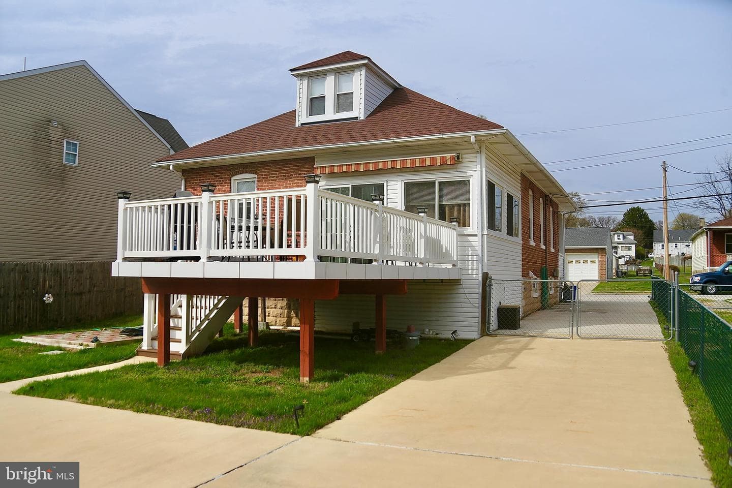 343 Nicholson Road photo 5