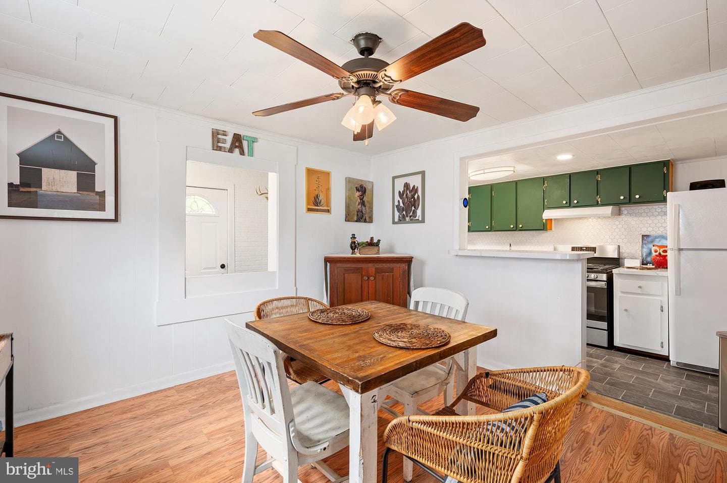 1600 Rosewick Avenue photo 8