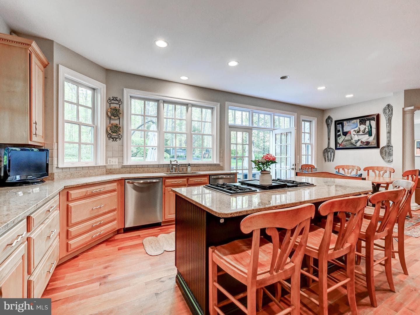 2210 Blue Mount Road photo 17