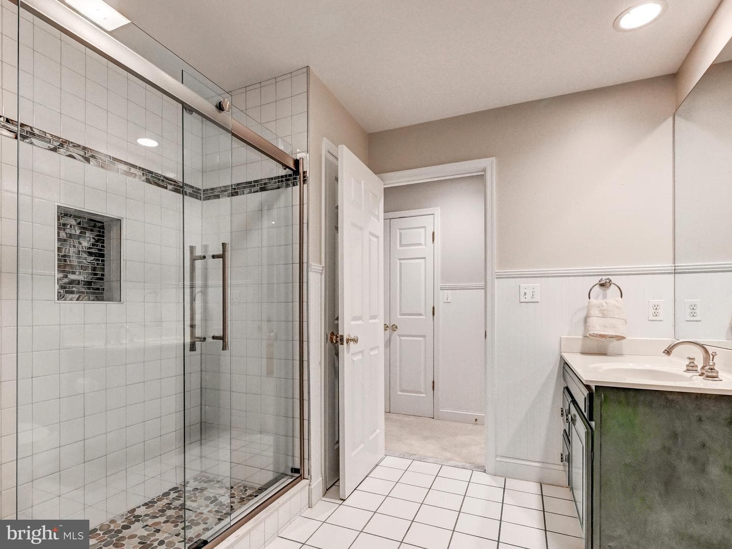 2210 Blue Mount Road photo 40