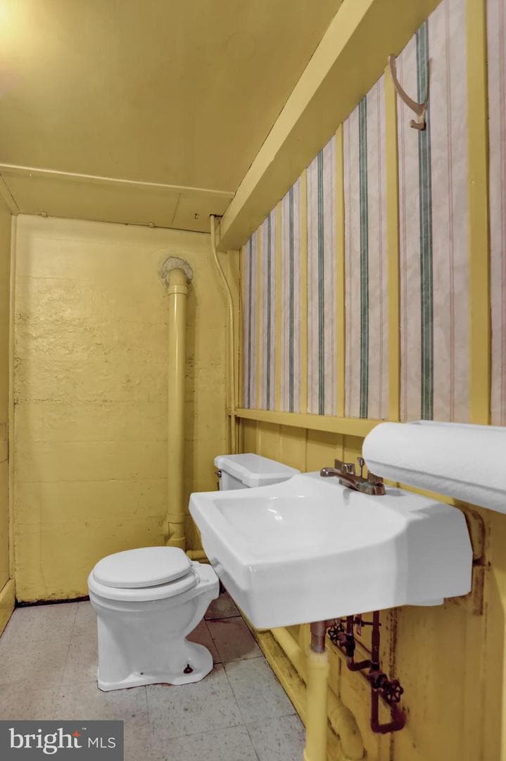 13 Harrison Avenue N photo 38