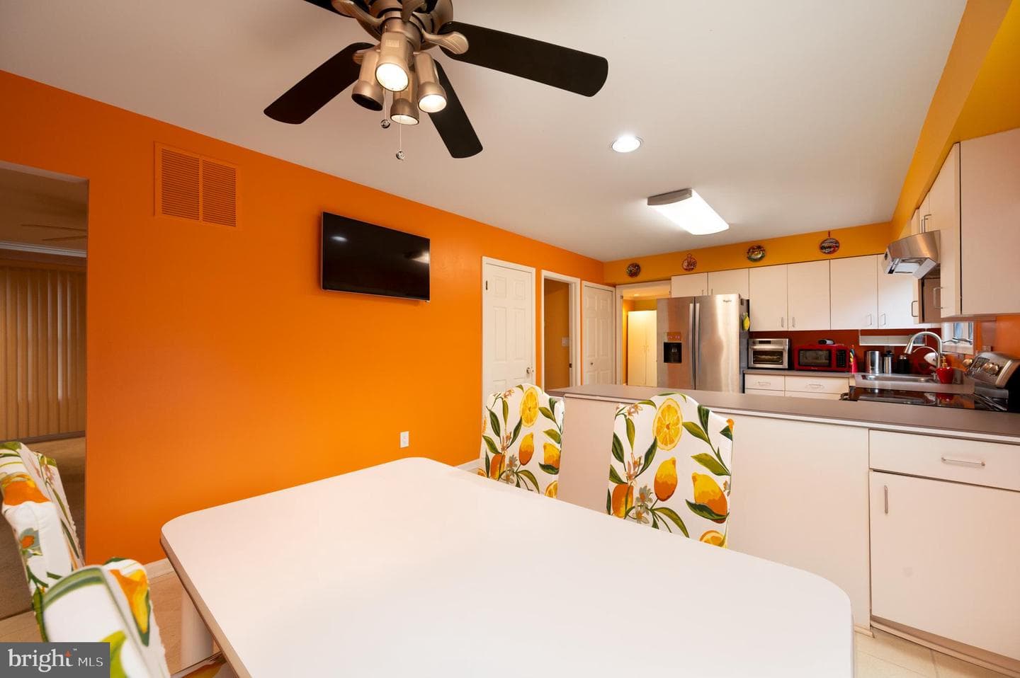 208 Berry Vine Drive photo 16