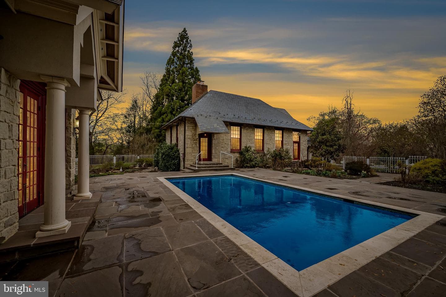 7 Stoddard Court photo 4
