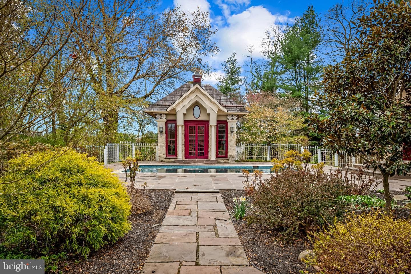 7 Stoddard Court photo 47
