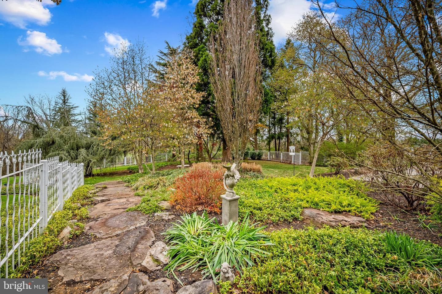7 Stoddard Court photo 54