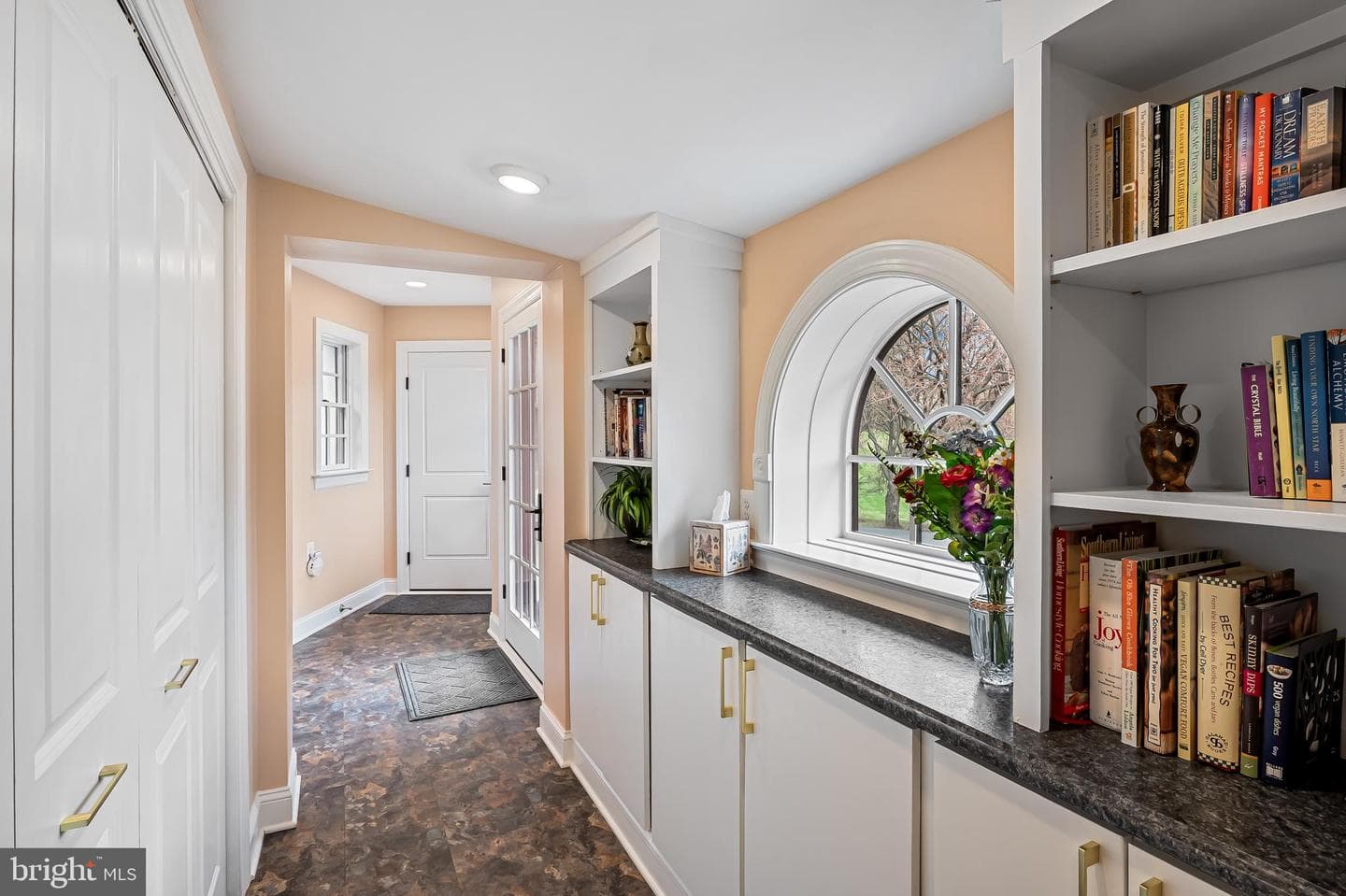 7 Stoddard Court photo 8
