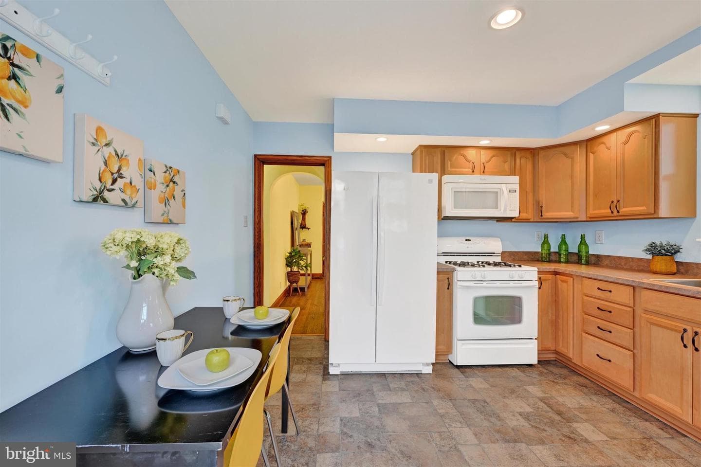 20 Leslie Avenue photo 13