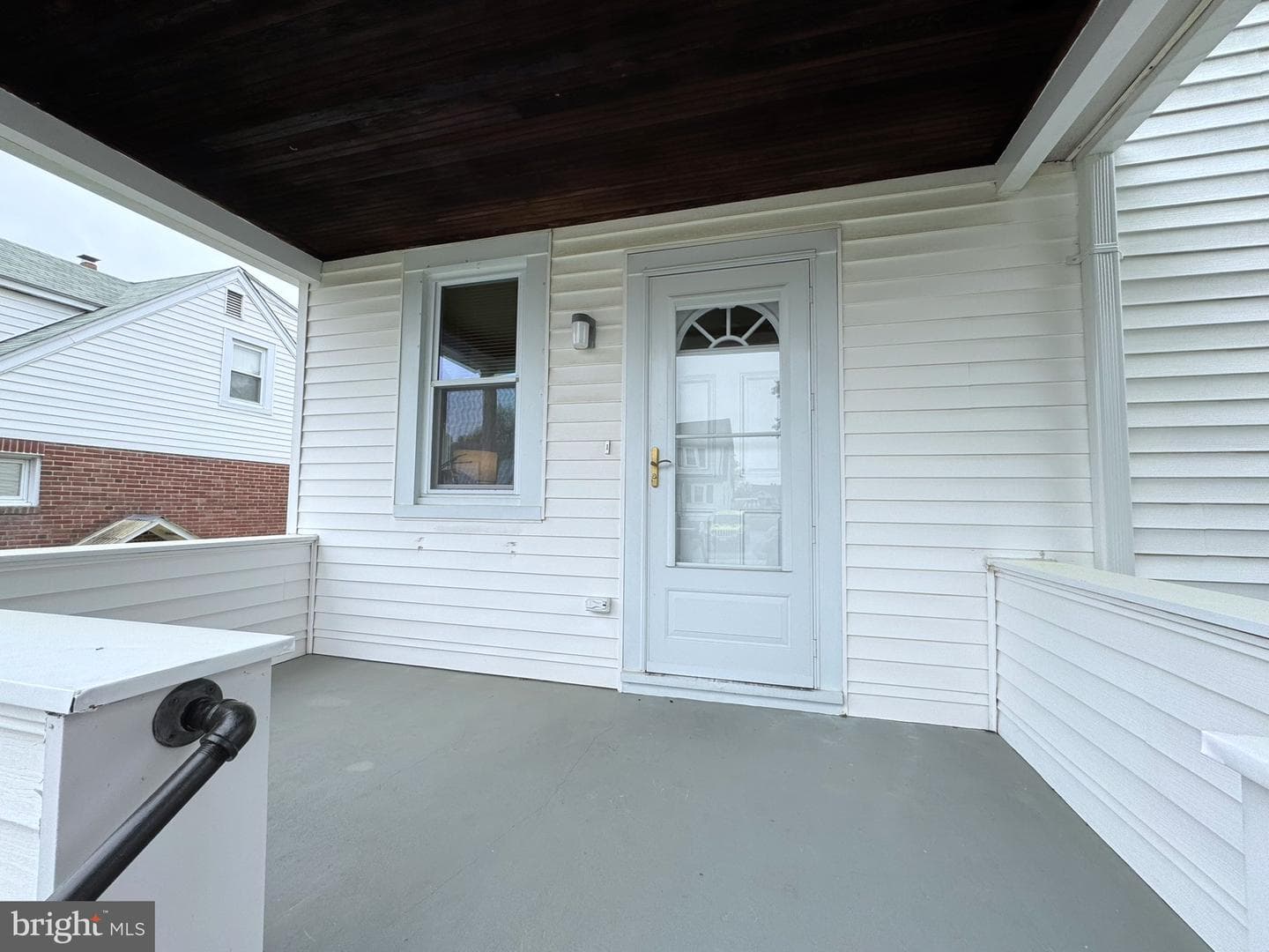 20 Leslie Avenue photo 3