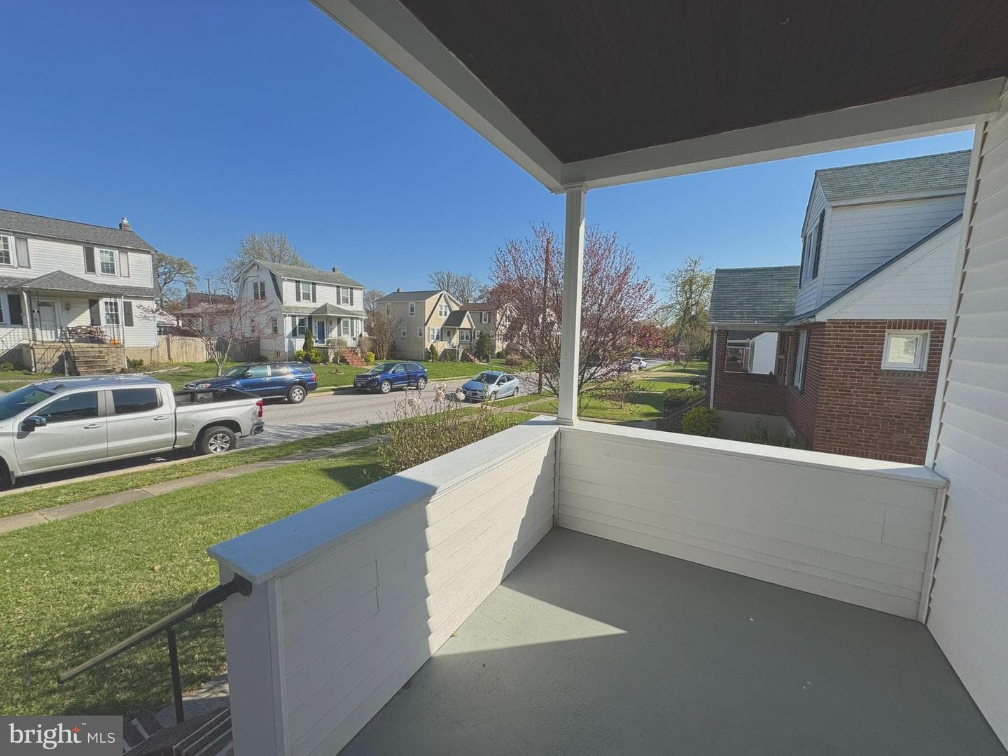 20 Leslie Avenue photo 4