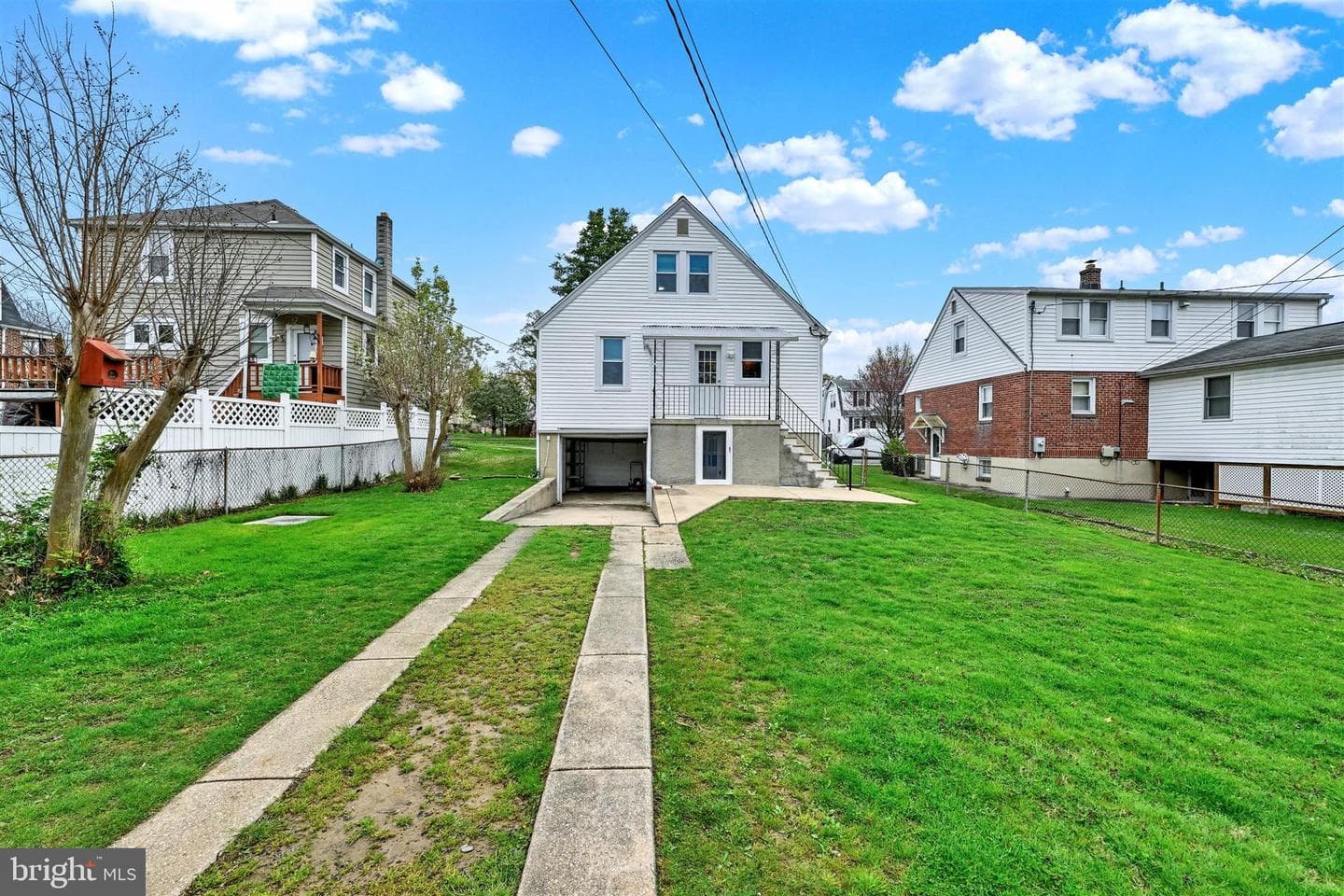 20 Leslie Avenue photo 42