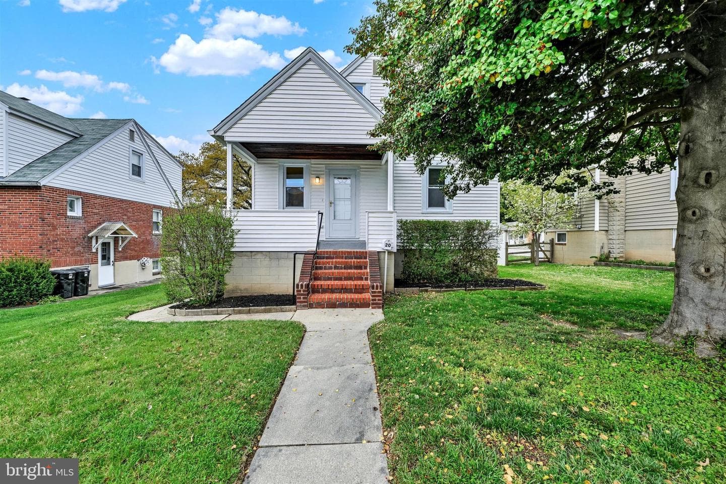 20 Leslie Avenue photo 44