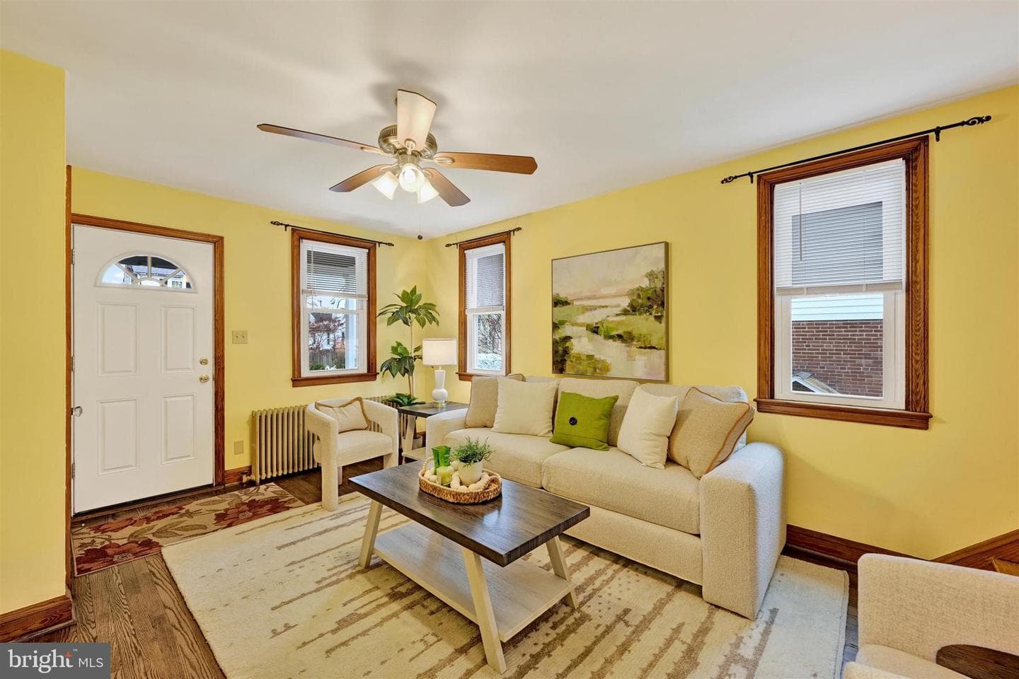 20 Leslie Avenue photo 5