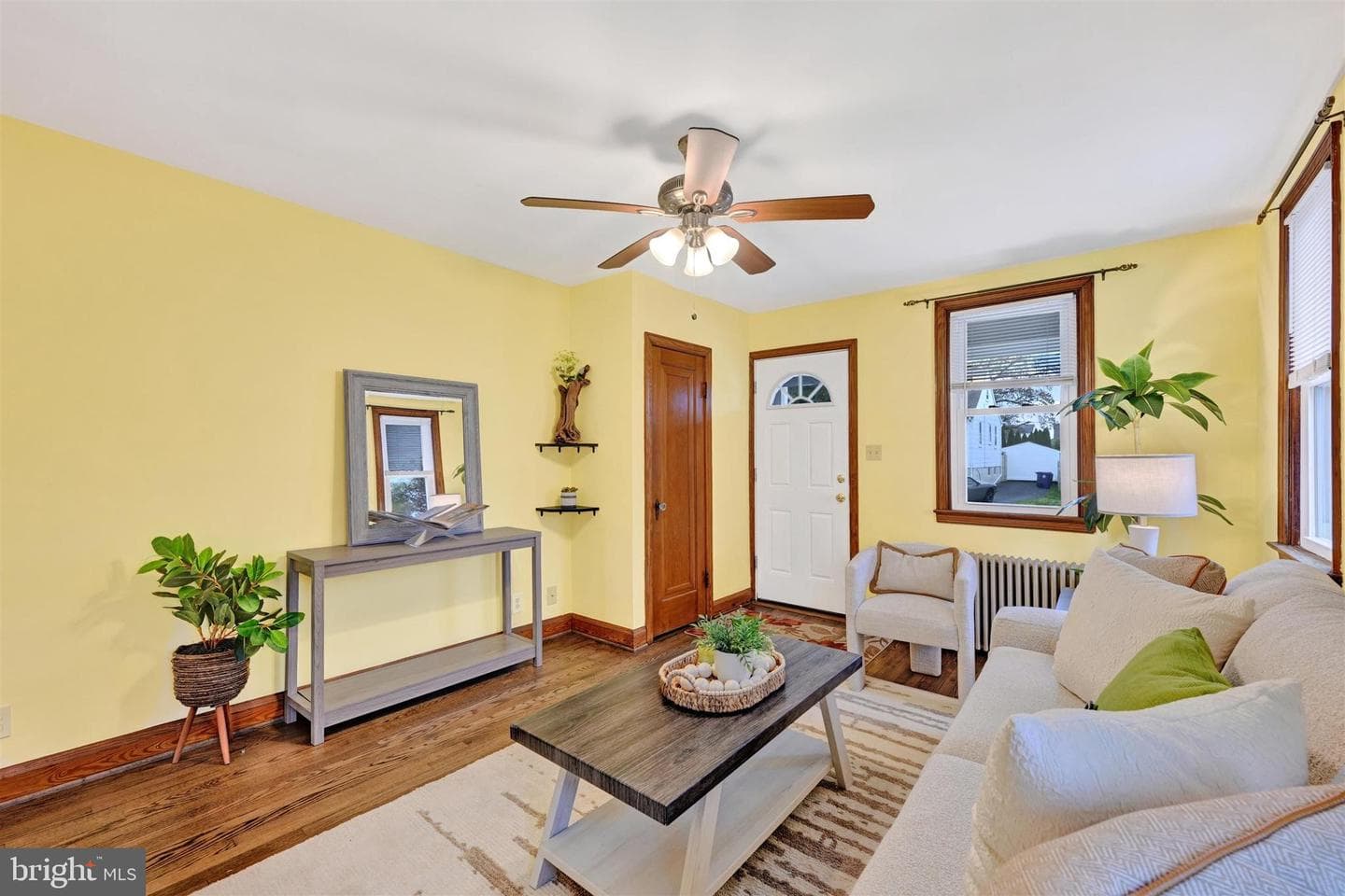 20 Leslie Avenue photo 6
