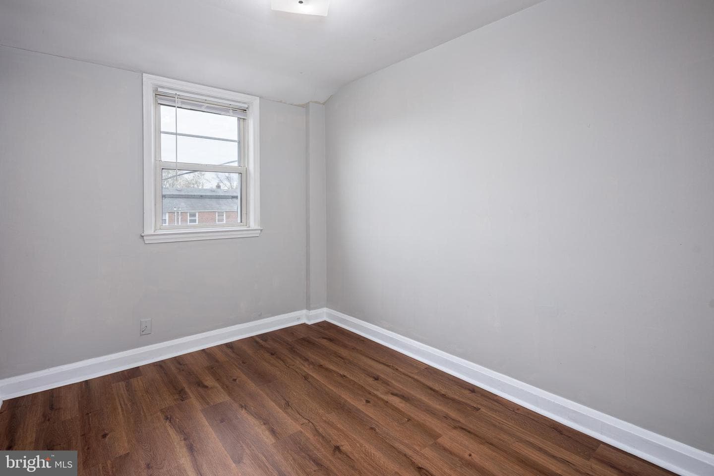 1621 Thetford Road photo 21