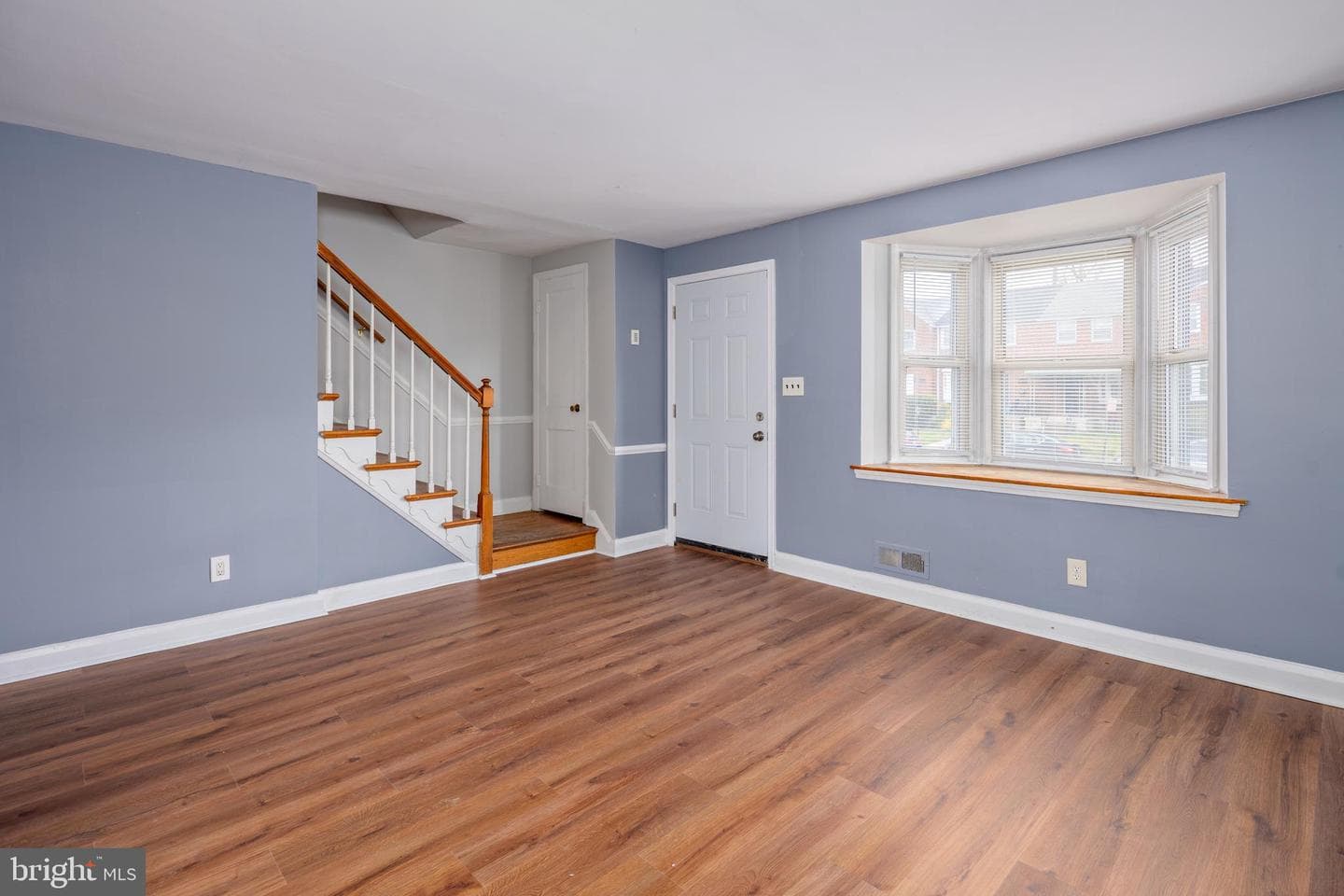 1621 Thetford Road photo 5