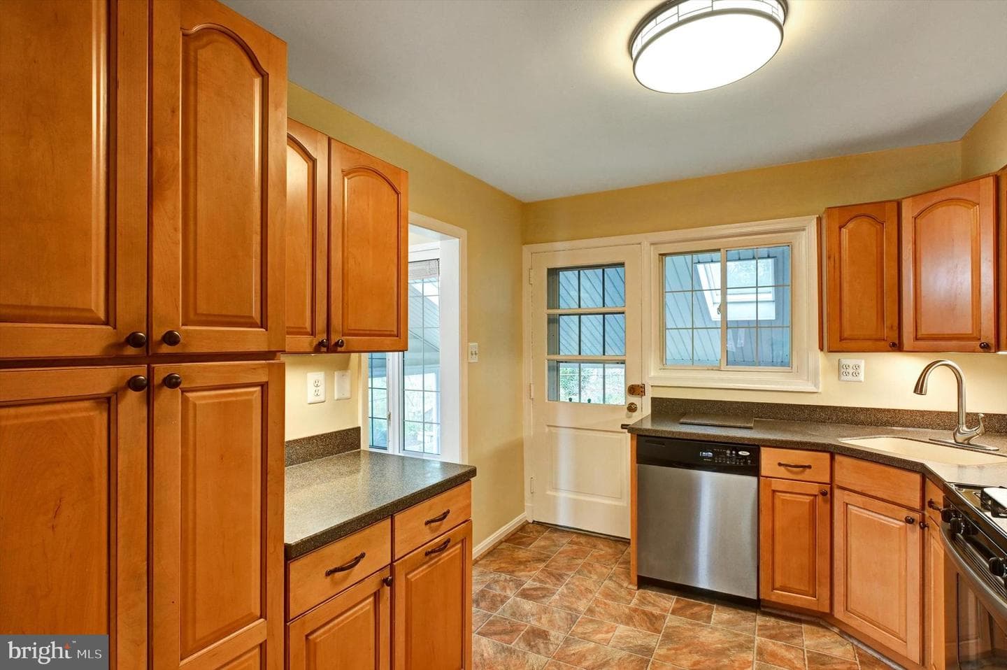 135 Dublin Drive photo 13