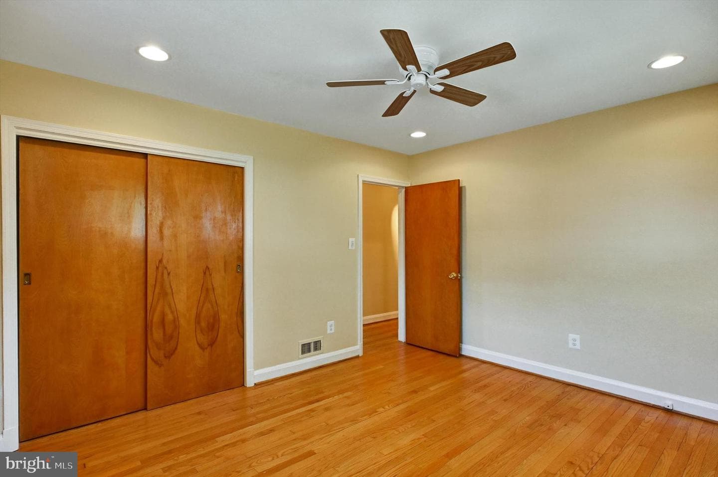 135 Dublin Drive photo 19