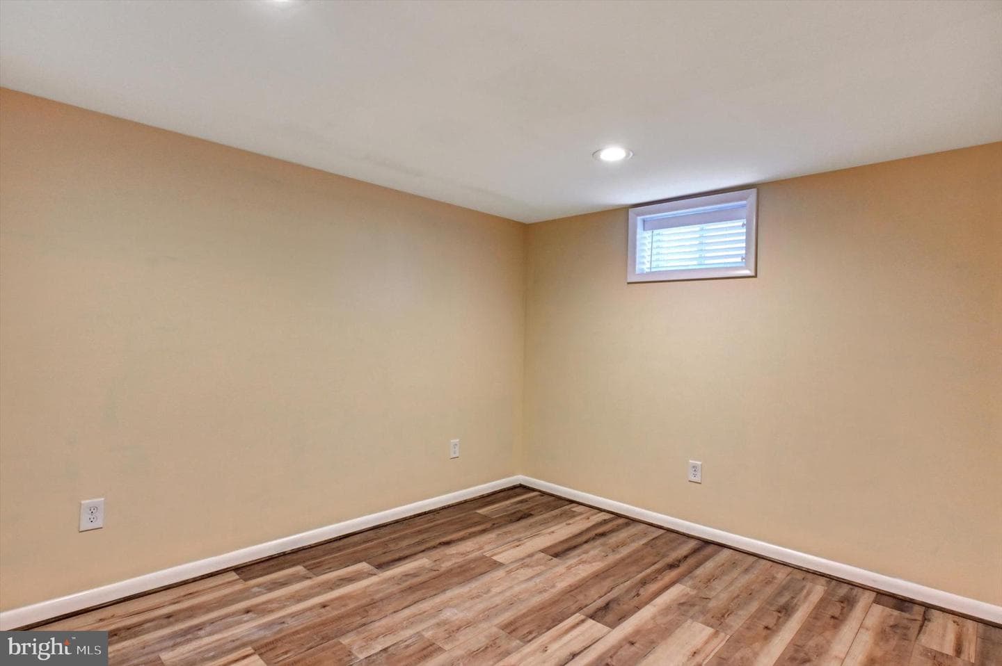 135 Dublin Drive photo 28