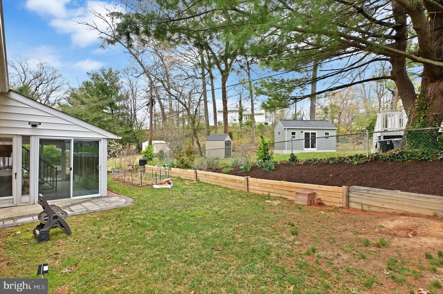135 Dublin Drive photo 42