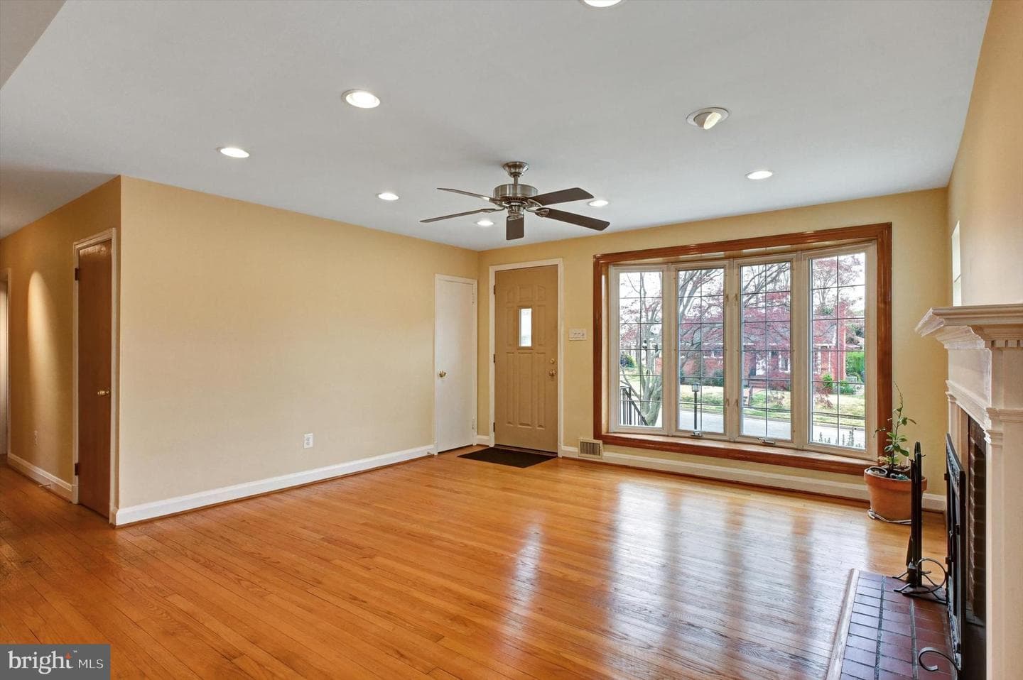 135 Dublin Drive photo 5