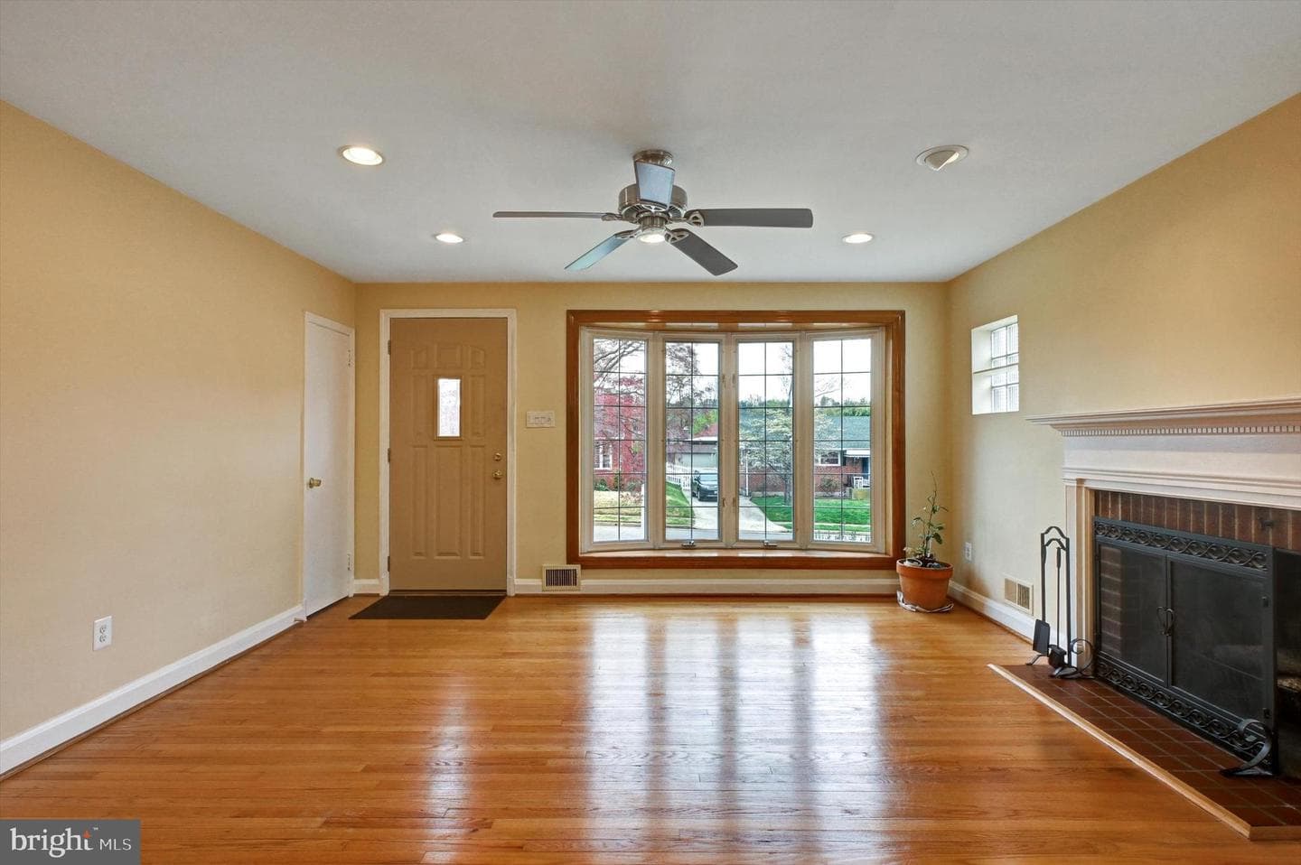 135 Dublin Drive photo 6