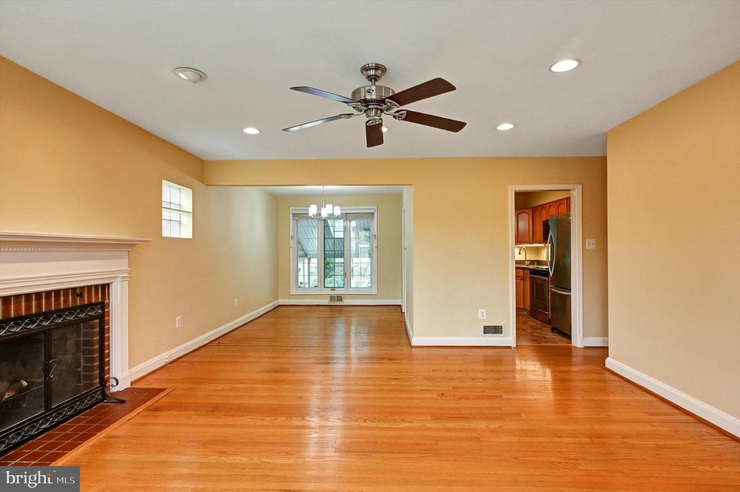 135 Dublin Drive photo 8