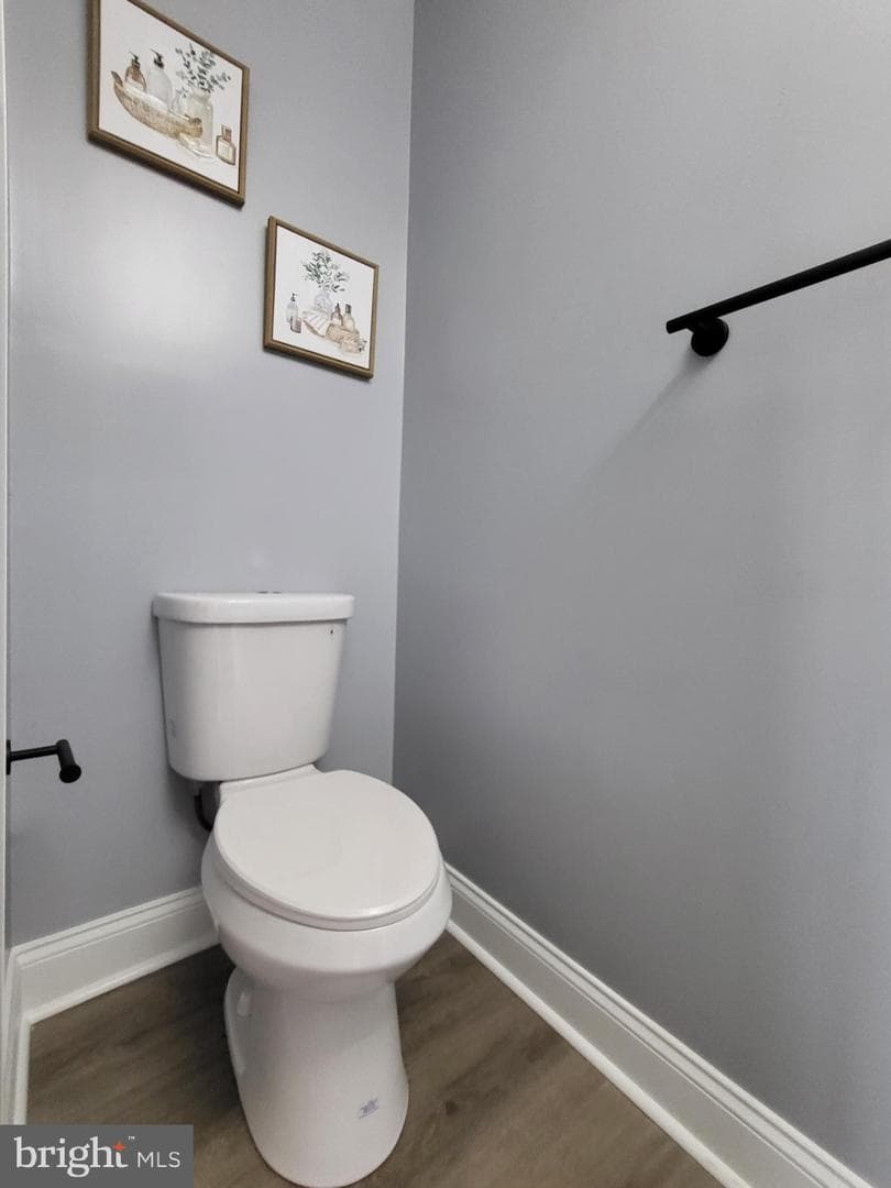 16 Waldron Avenue photo 11