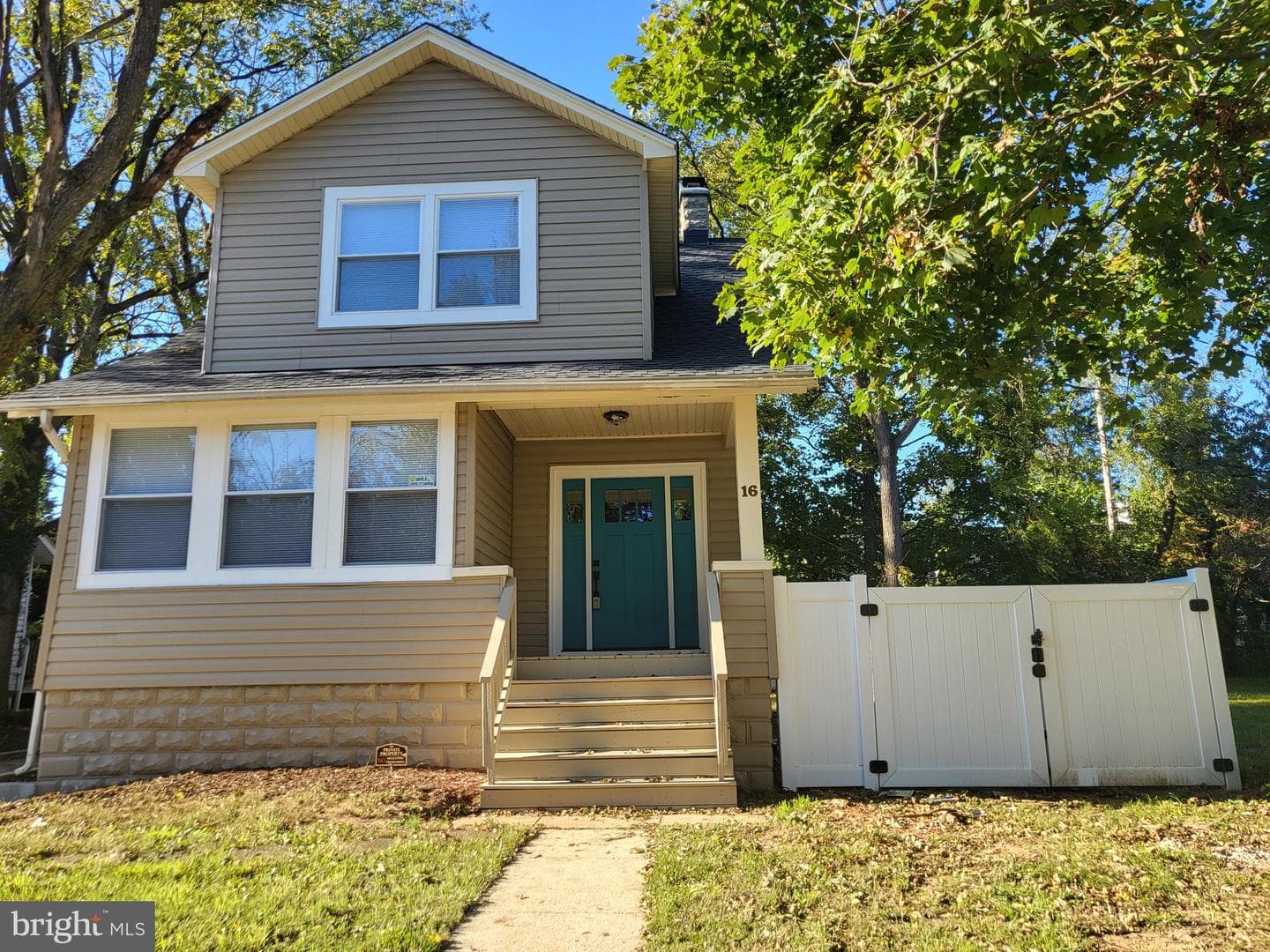 16 Waldron Avenue photo 18