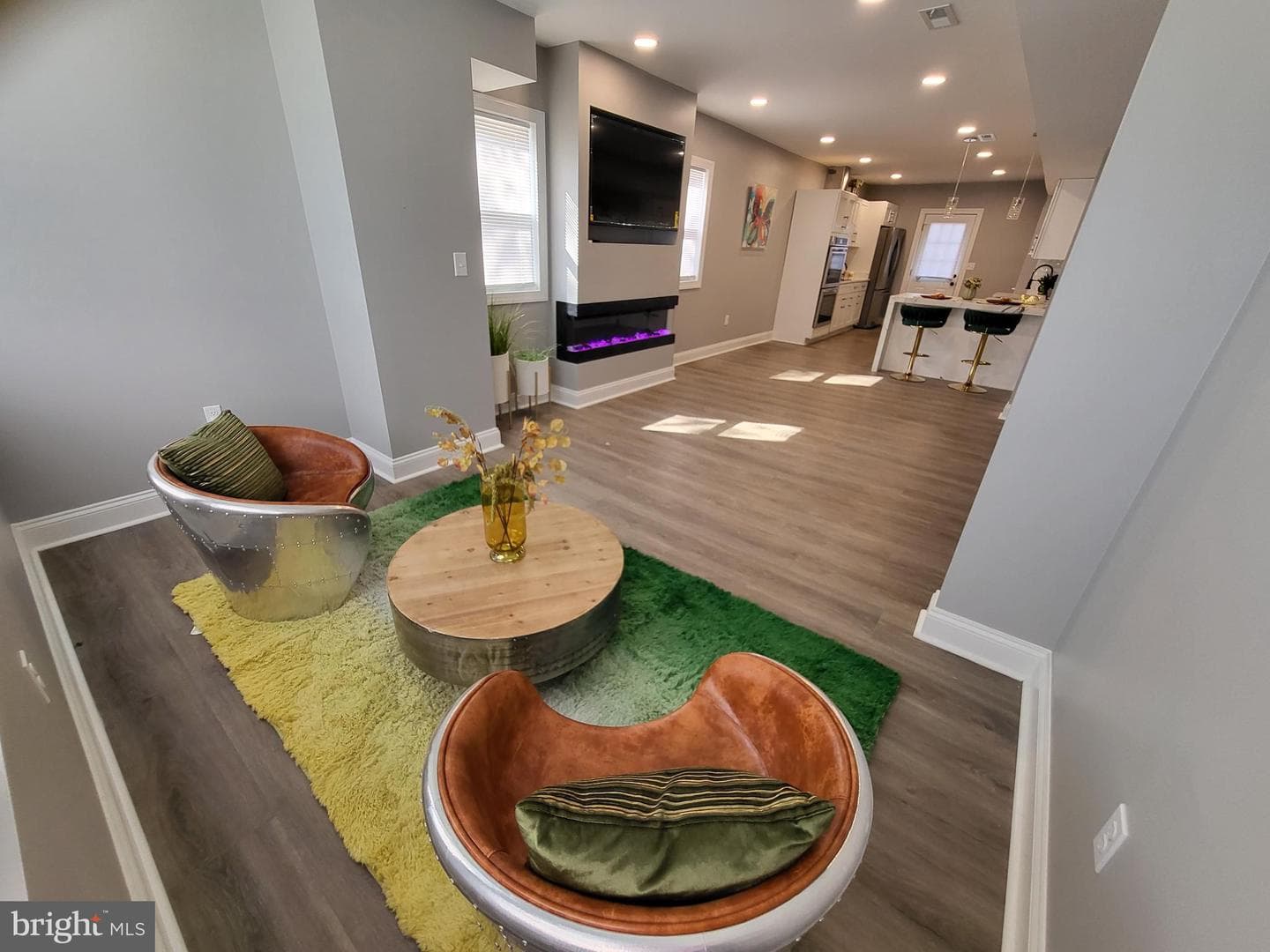 16 Waldron Avenue photo 6