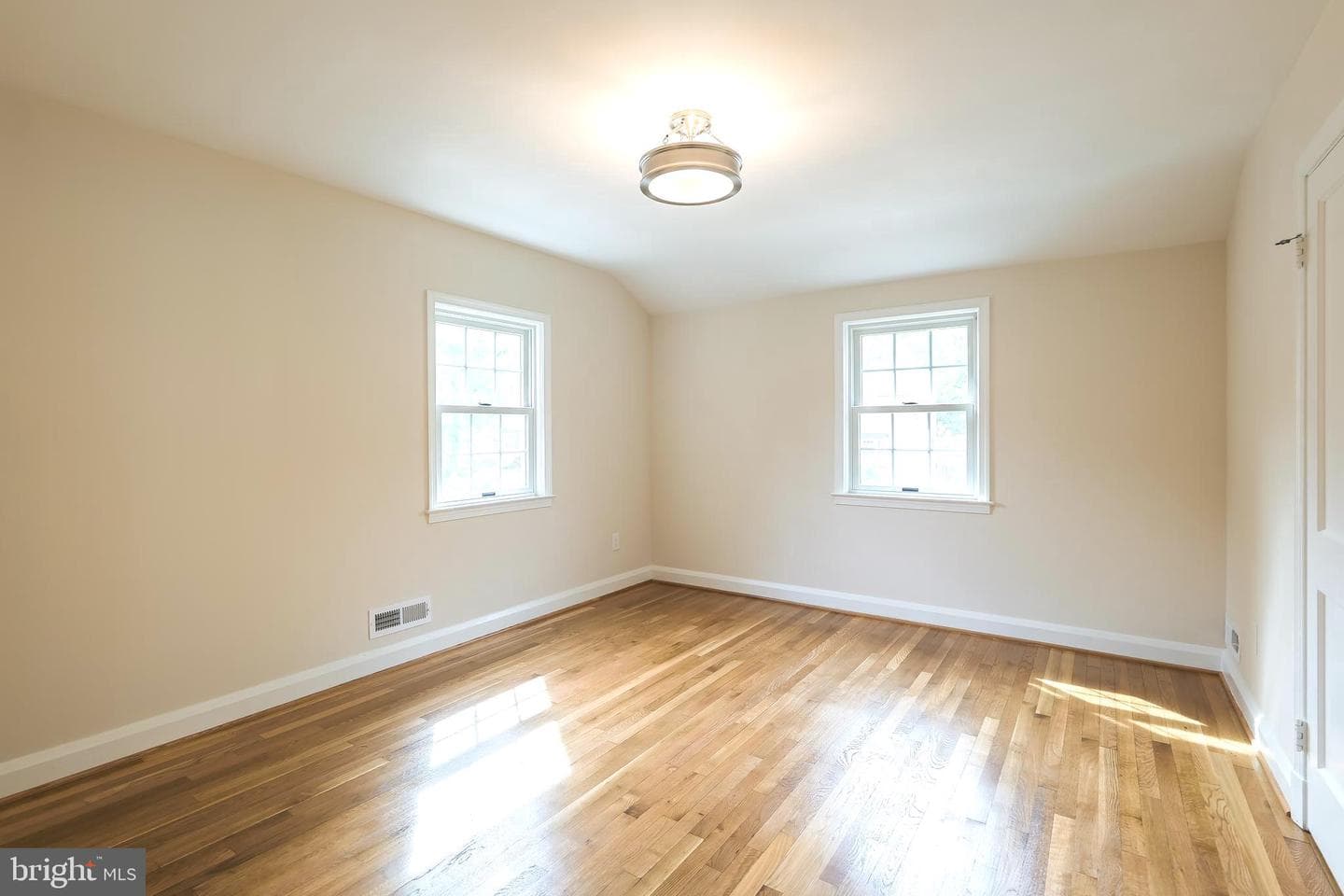 29 Dungarrie Road photo 13