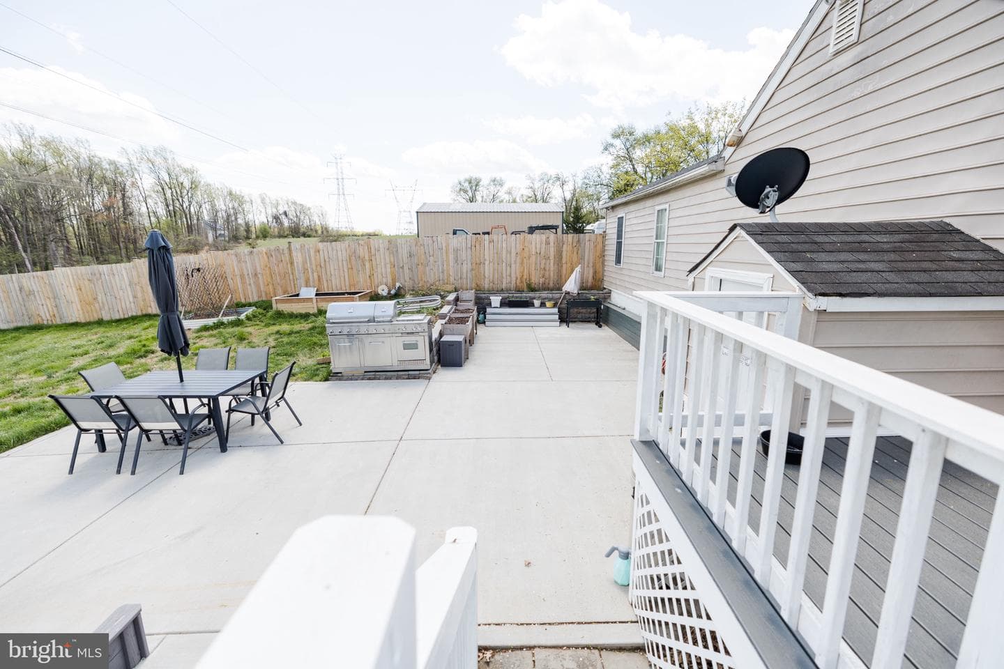 3637 Hernwood photo 21