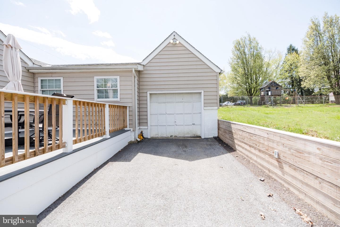 3637 Hernwood photo 29