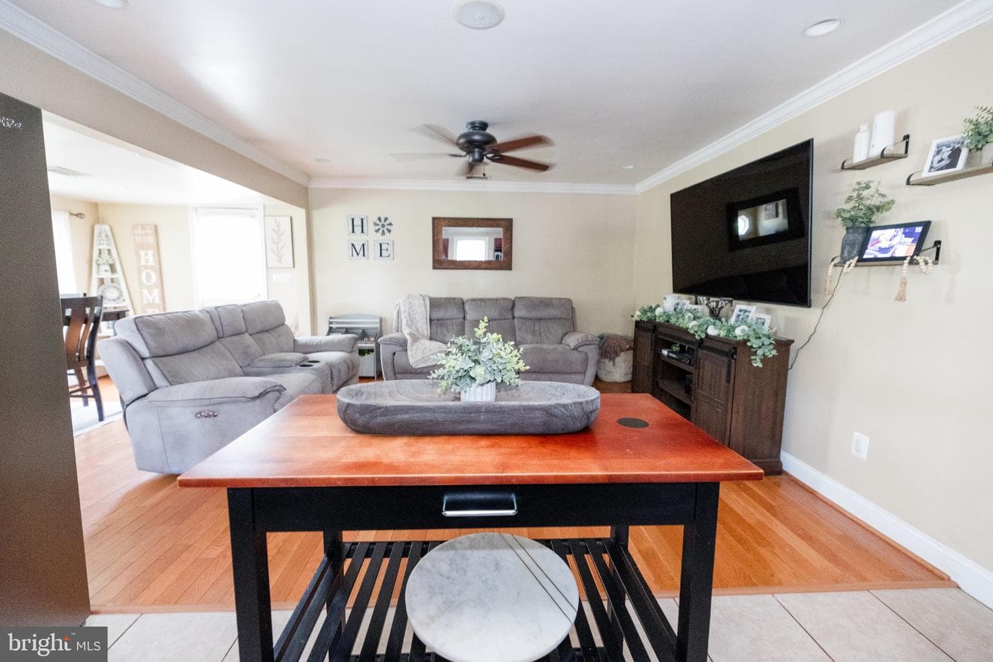3637 Hernwood photo 7