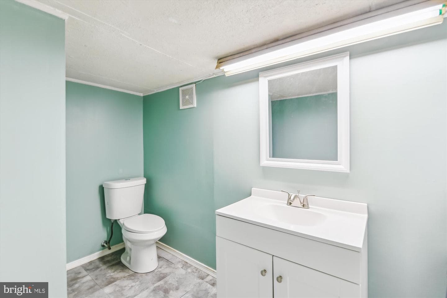 1036 Foxwood Lane photo 33