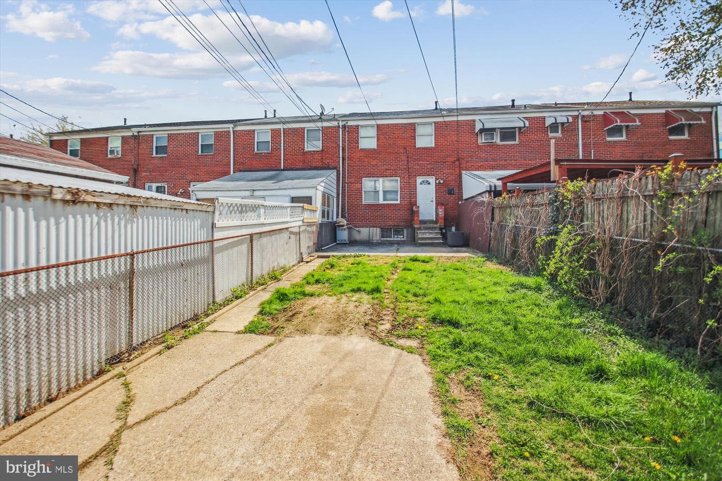 1036 Foxwood Lane photo 35