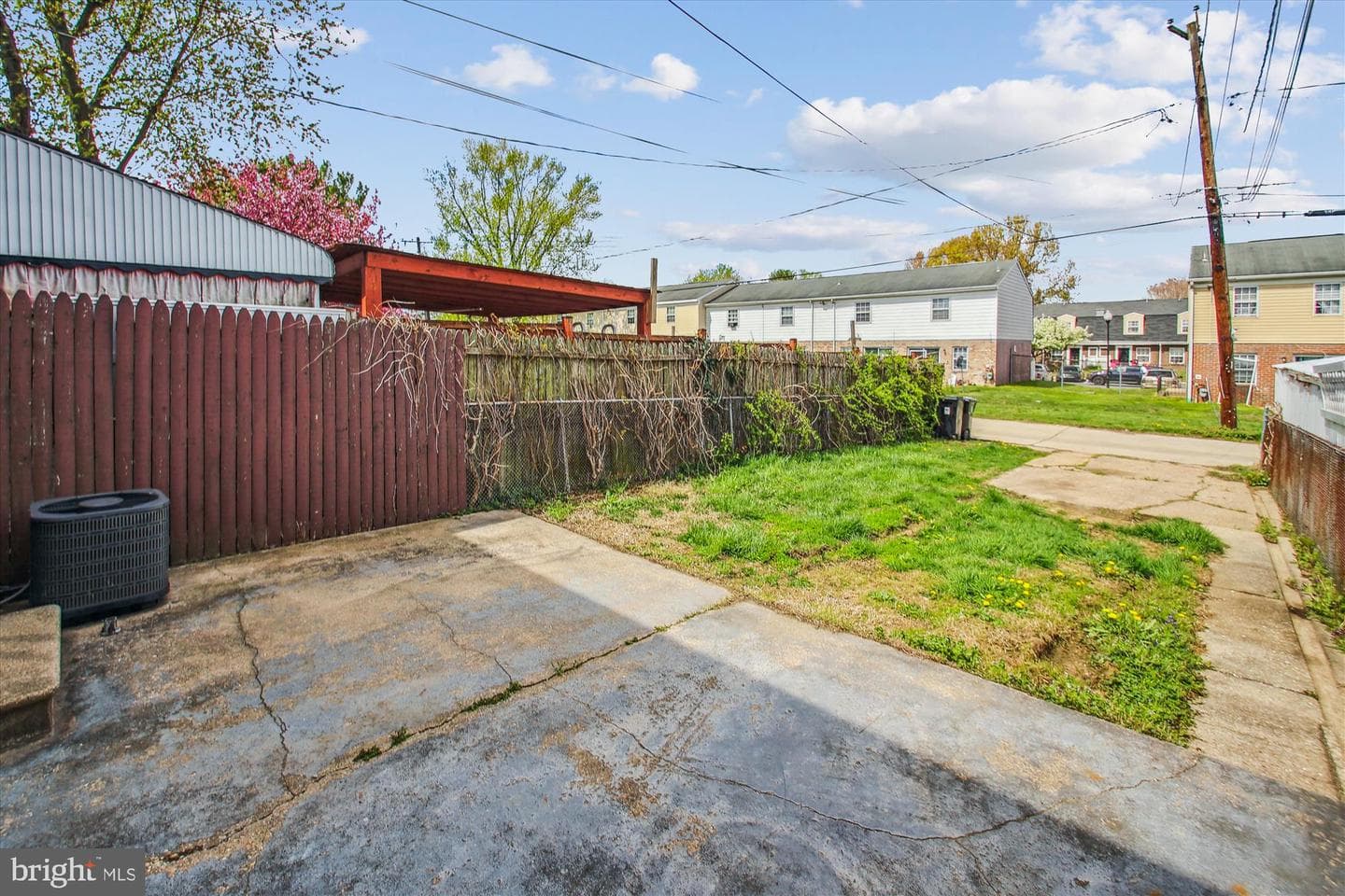 1036 Foxwood Lane photo 37