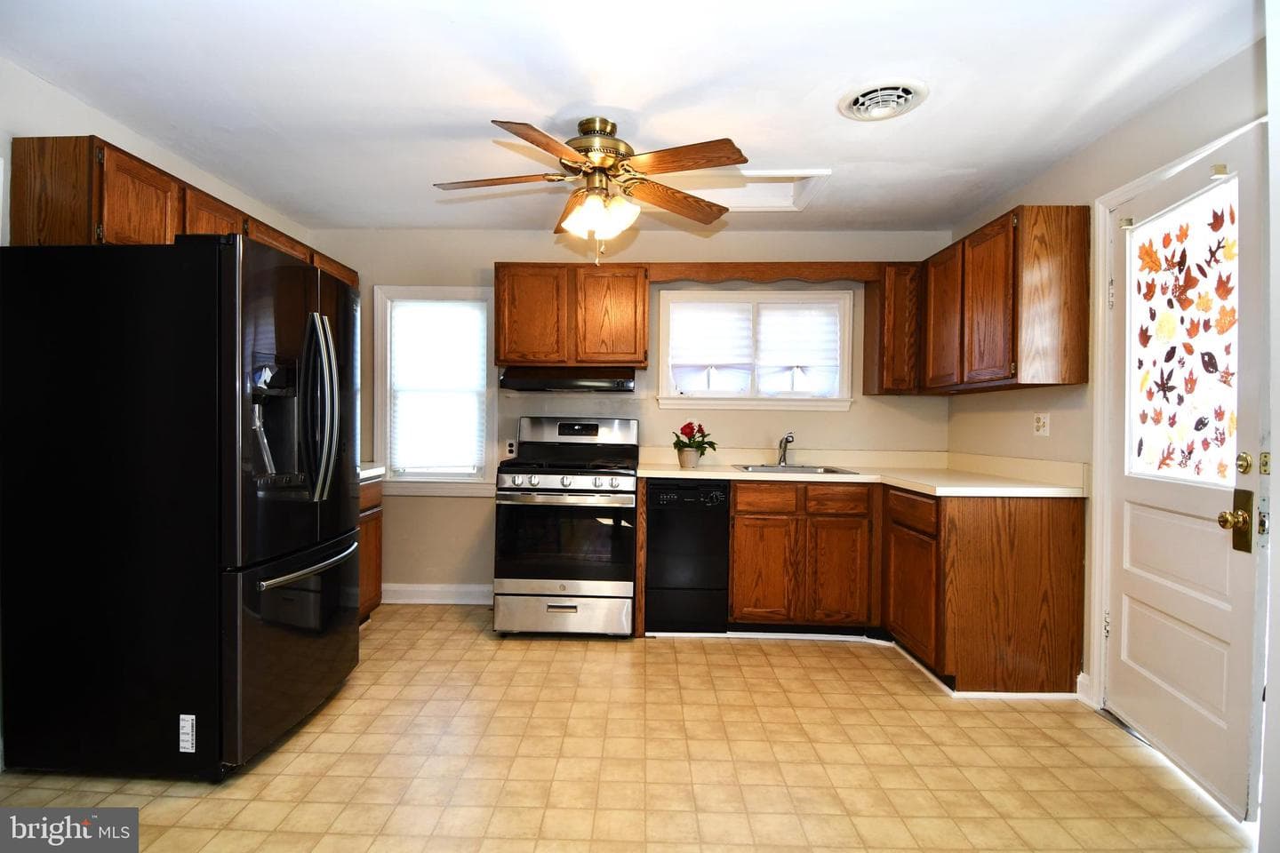 118 1st Avenue photo 17
