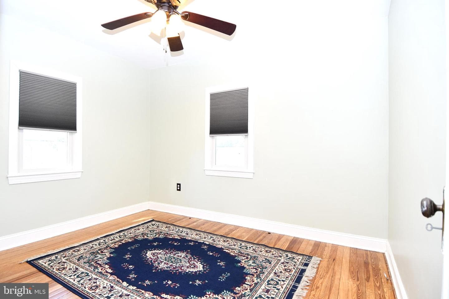 118 1st Avenue photo 27