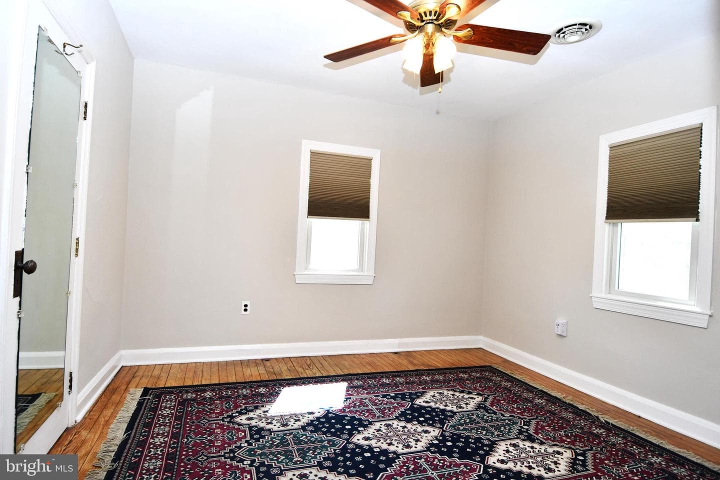 118 1st Avenue photo 30