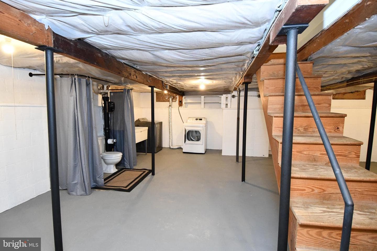 118 1st Avenue photo 31