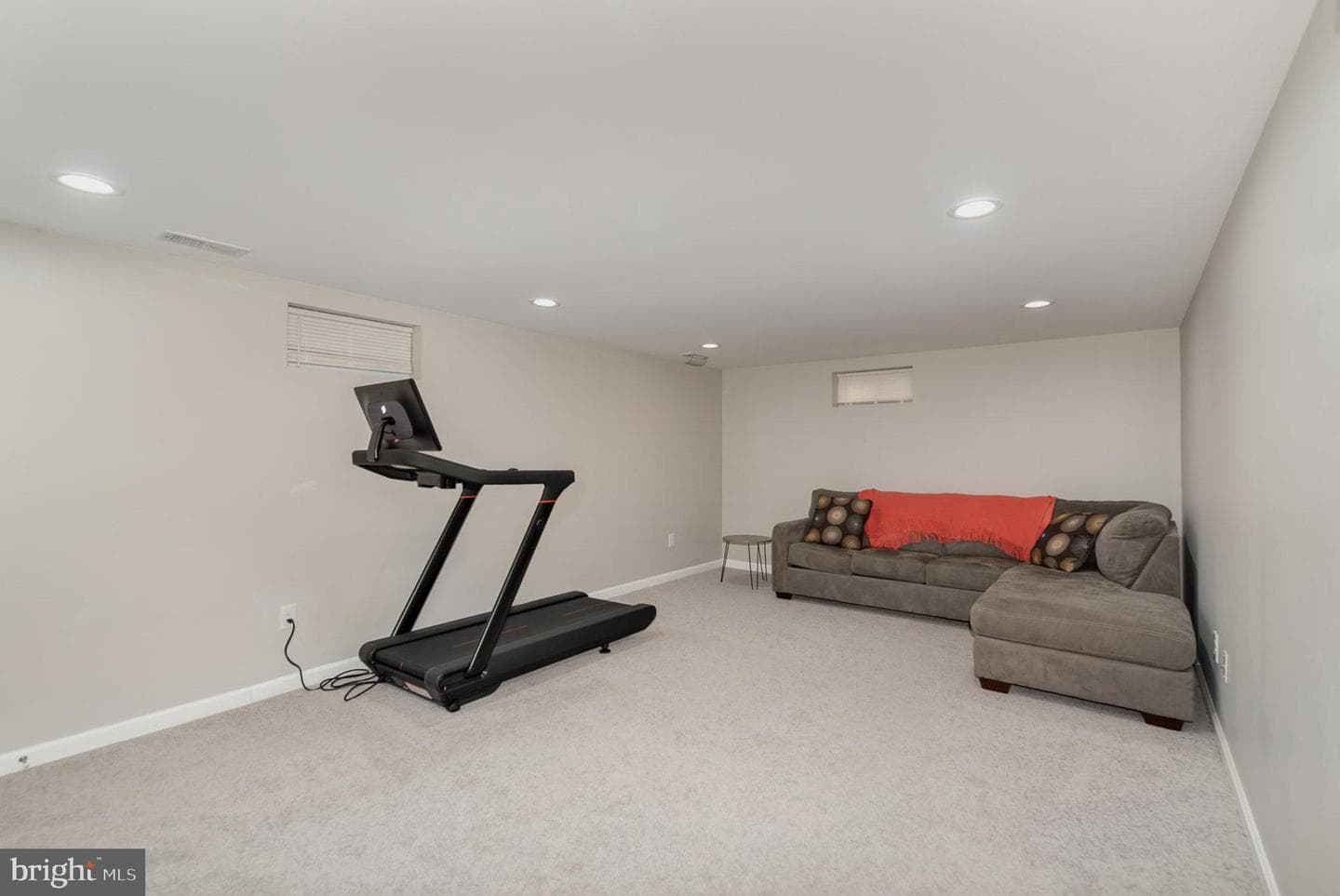 2303 Hamiltowne Circle photo 19