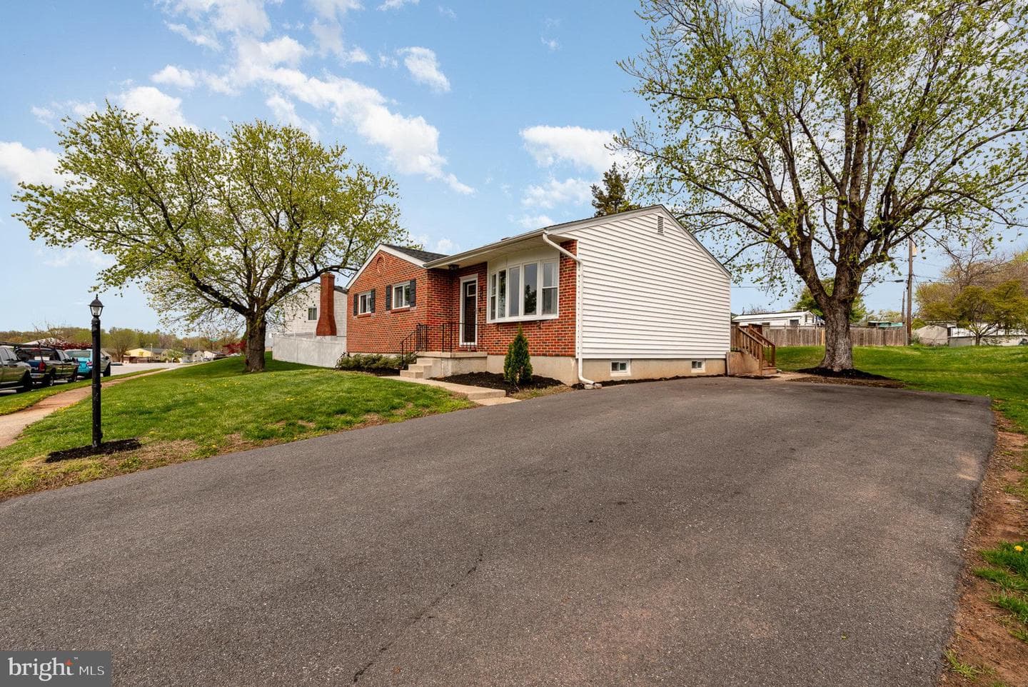 2303 Hamiltowne Circle photo 2