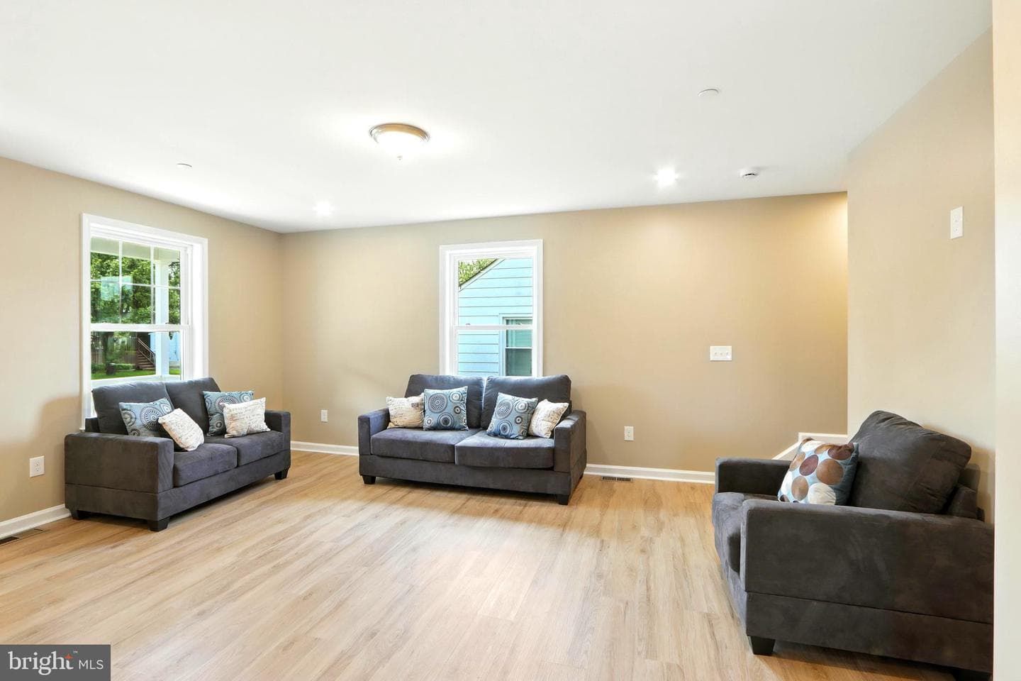 2730 Daisy Avenue photo 10