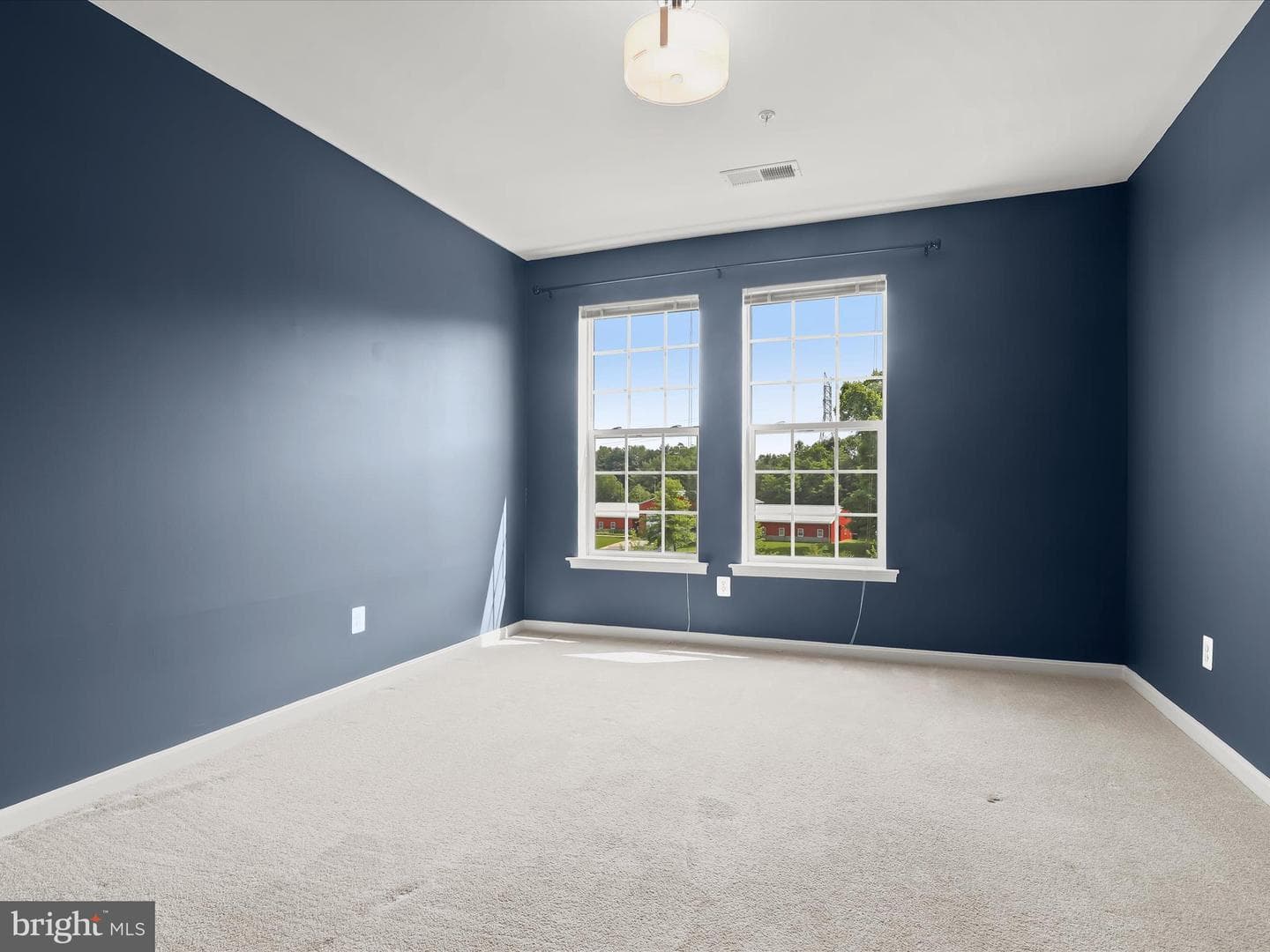 601 Quicksilver Court #401 photo 23