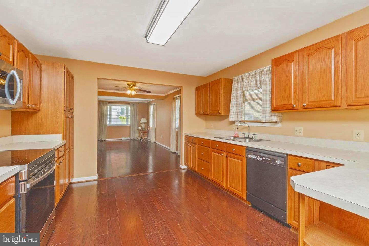 8007 Dalesford Road photo 15