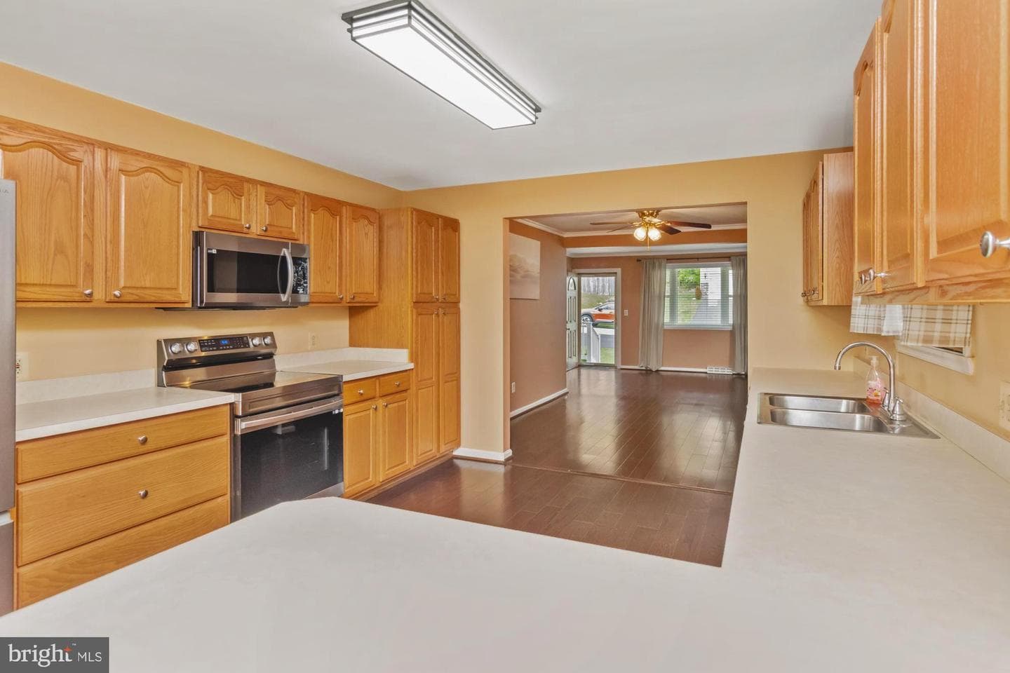 8007 Dalesford Road photo 16