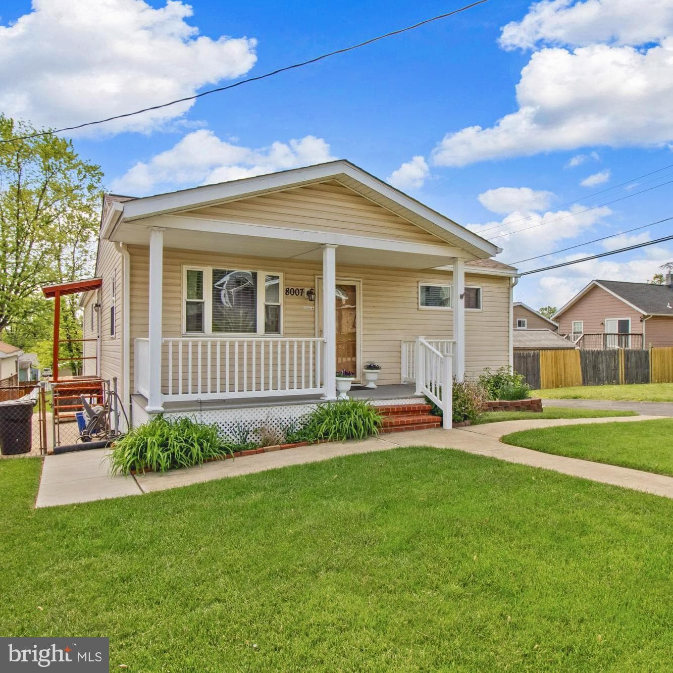8007 Dalesford Road photo 2