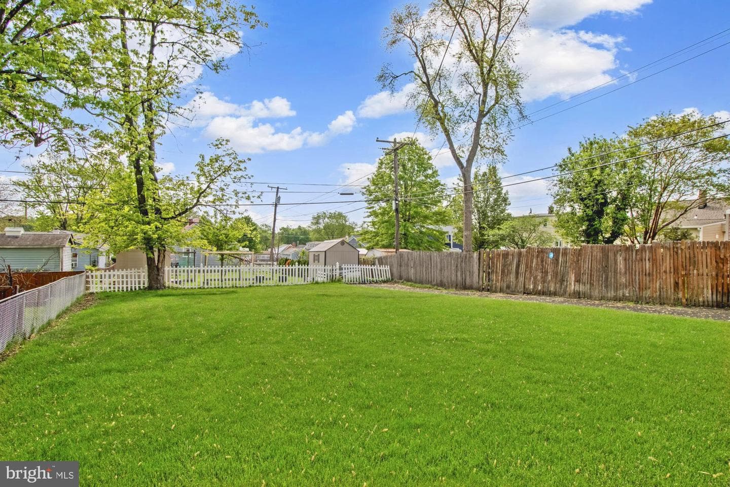 8007 Dalesford Road photo 36