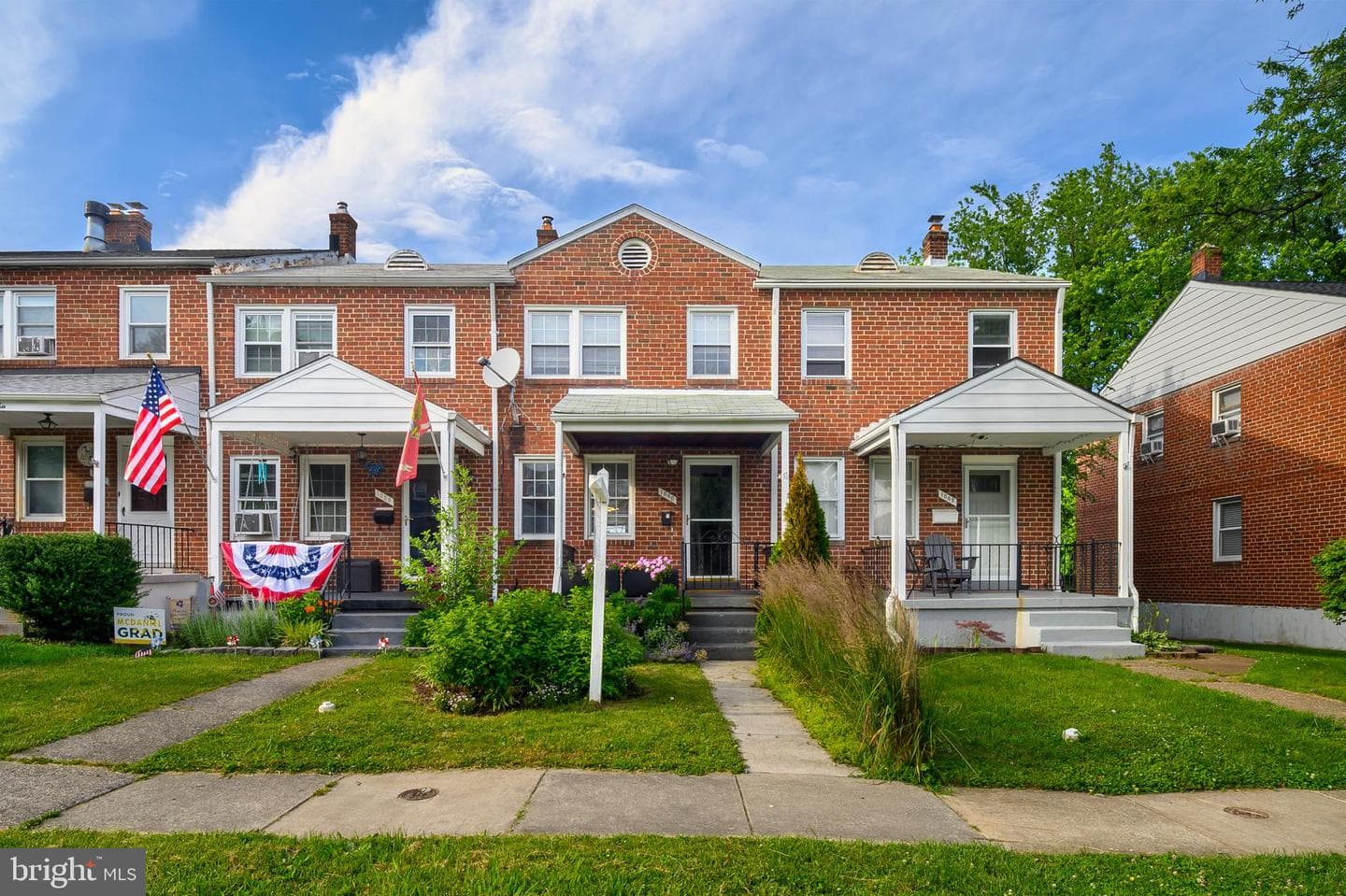 1060 Elm Road photo 2
