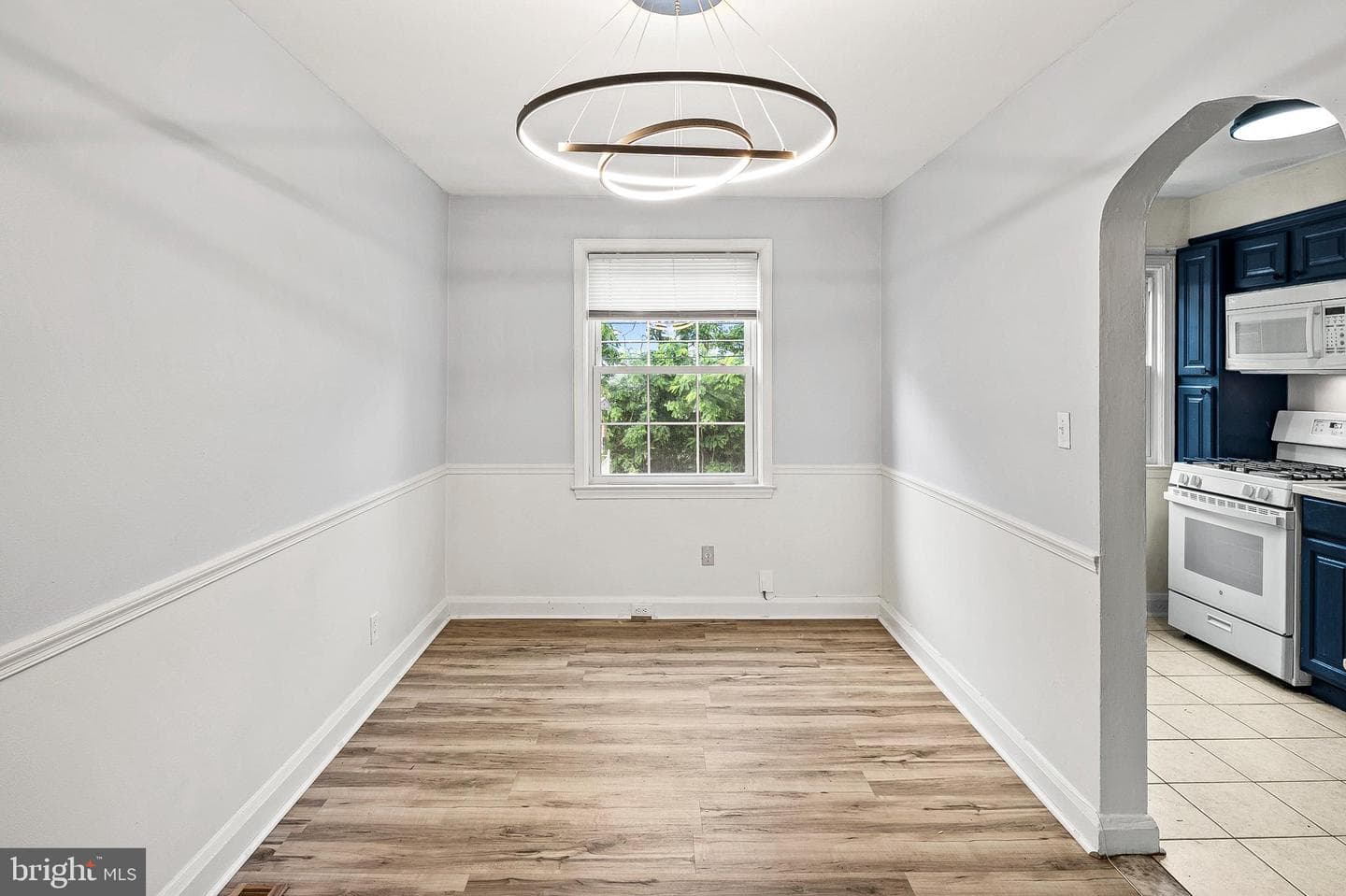 1060 Elm Road photo 7